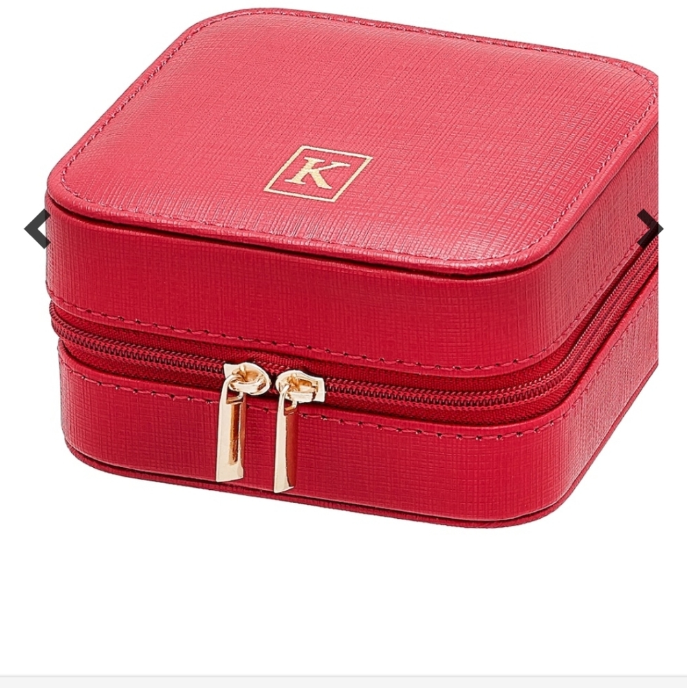 😍Host Pic😍New Leather Jewelry Box